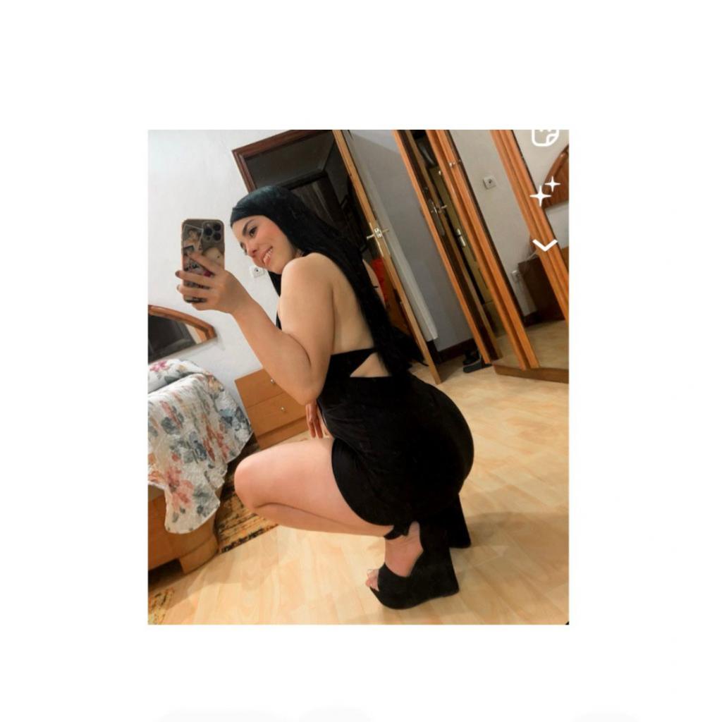 742059841: Chica busca chico en Huelva