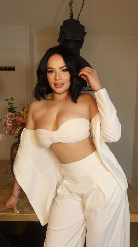 614528972: Chica busca chico en Menorca