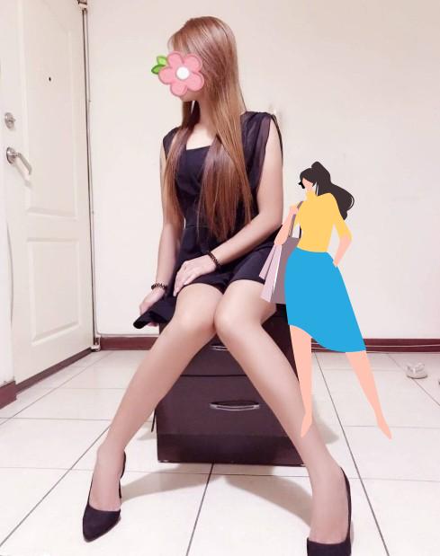 697964418: Chica busca chico en Madrid