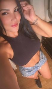 647312444: Chica busca chico en Cádiz