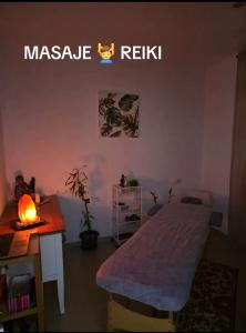 611884870: Chica busca chico en Tarragona