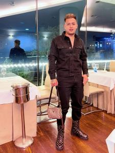 674713300: Chico busca chica en Zaragoza