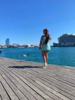 627654530: Chica busca chico en Gerona