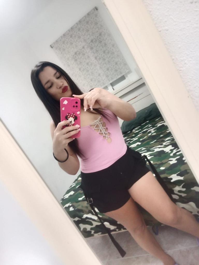 641990148: Chica busca chico en Madrid