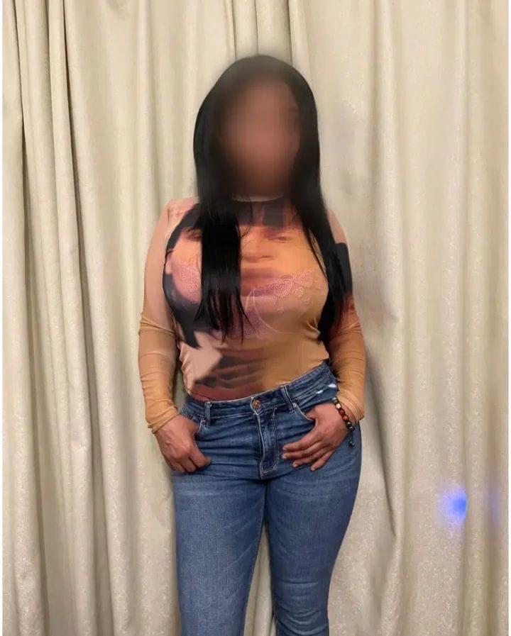 602463465: Chica busca chico en La Coruña
