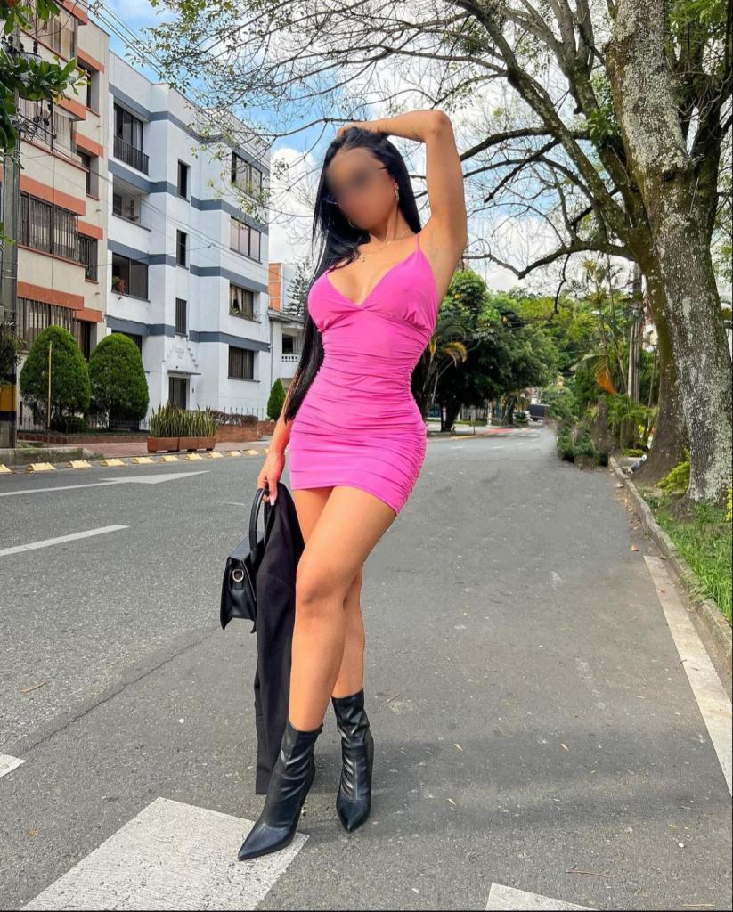 642504532: Chica busca chico en La Coruña