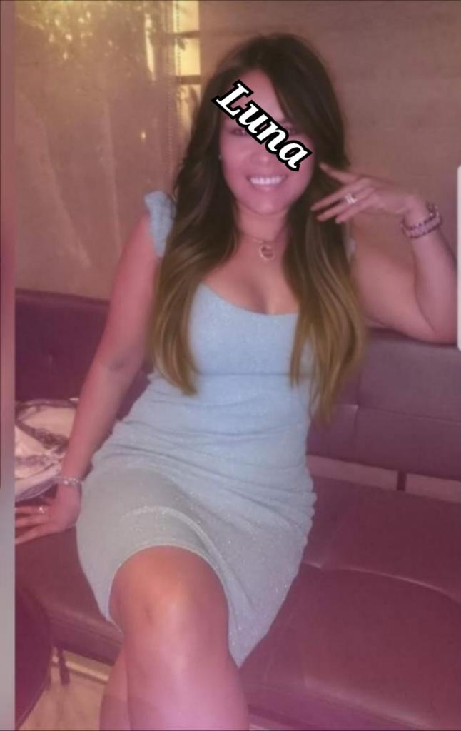 605656619: Chica busca chico en Sevilla