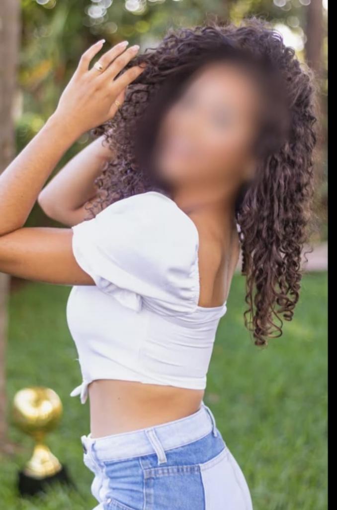 667332620: Chica busca chico en Barcelona