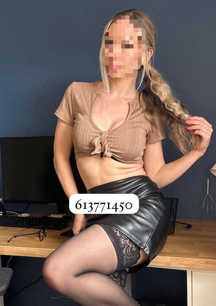 613771450: Chica busca chico en Cantabria