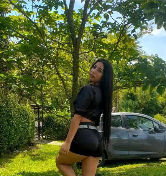 607802235: Chica busca chico en Zaragoza