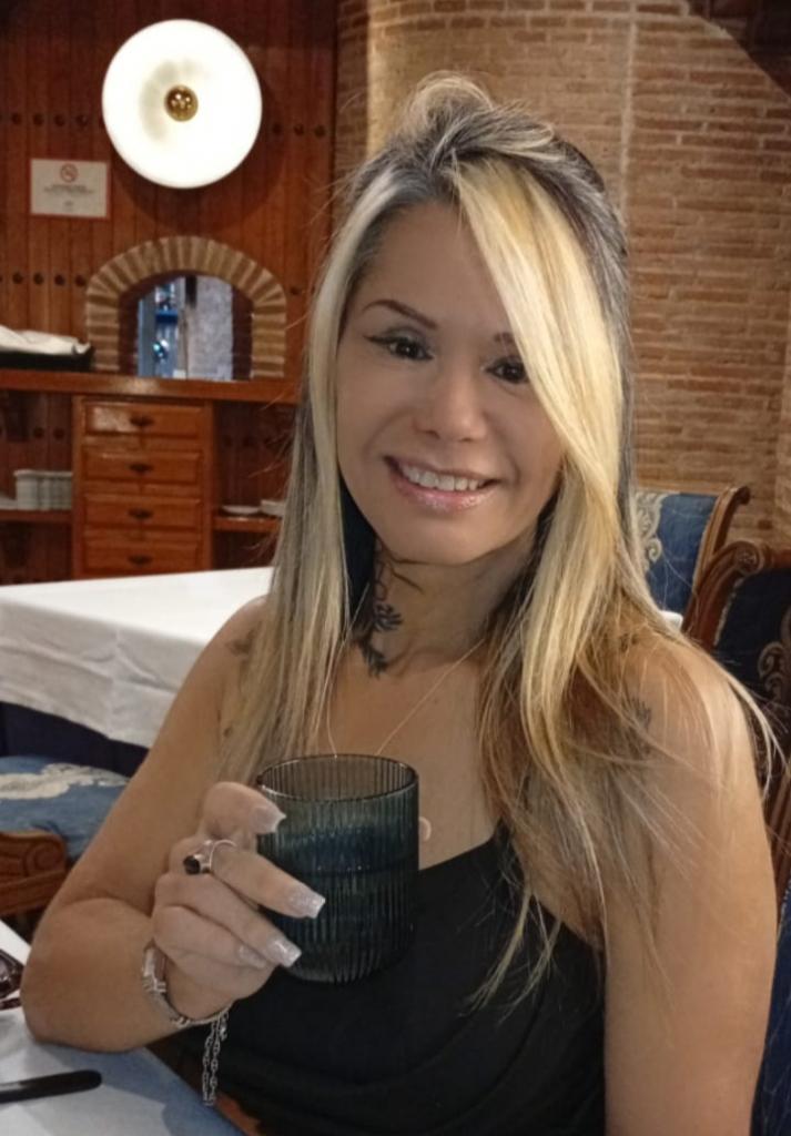 Chica busca chico en Almería: 