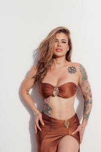 613497433: Chica busca chico en Cantabria