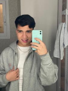 614406084: Chico busca chica en Barcelona