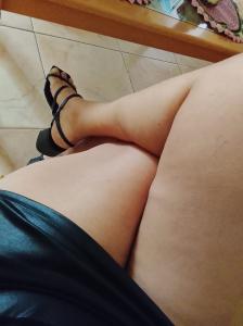 643928408: Chica busca chico en Zaragoza