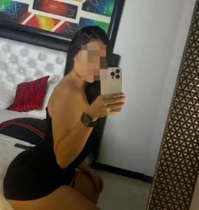 632295965: Chica busca chico en Ibiza