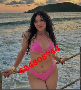 624505744: Chica busca chico en Navarra