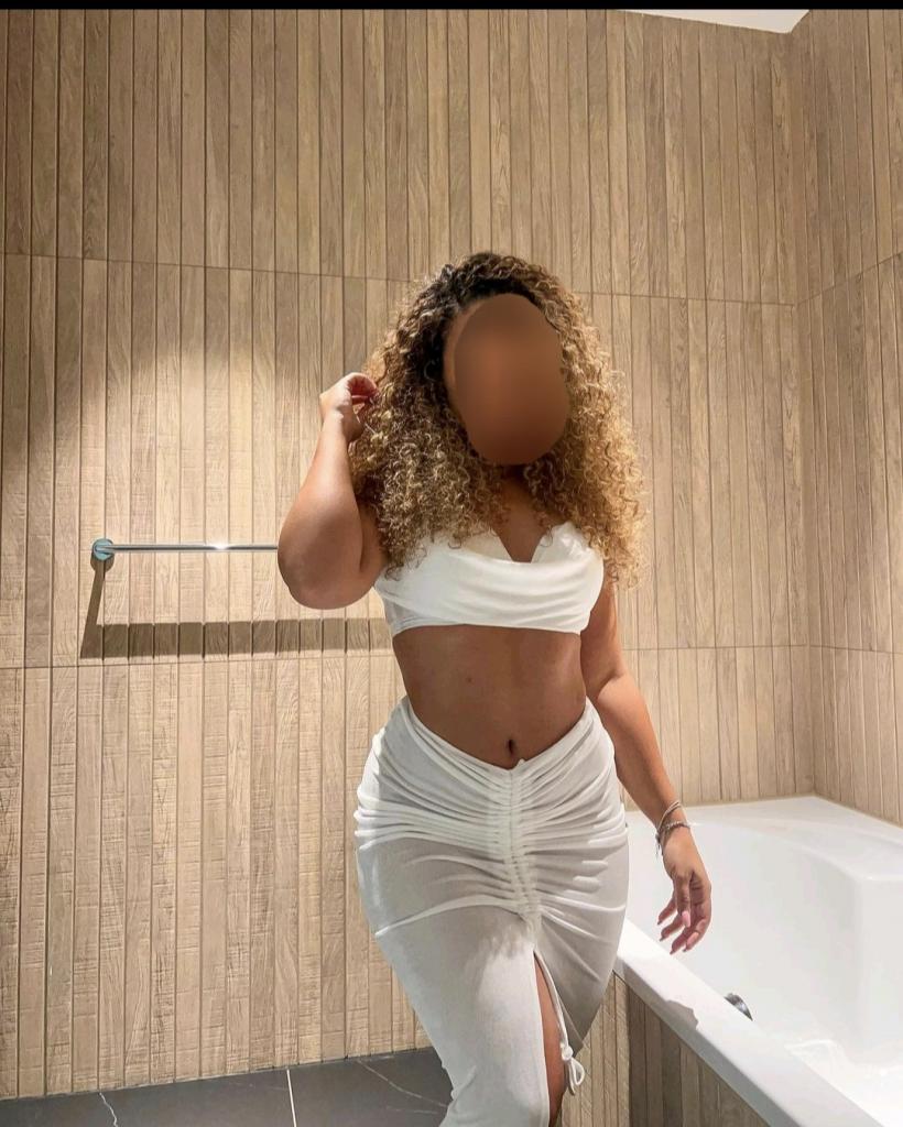 603320856: Chica busca chico en Cádiz