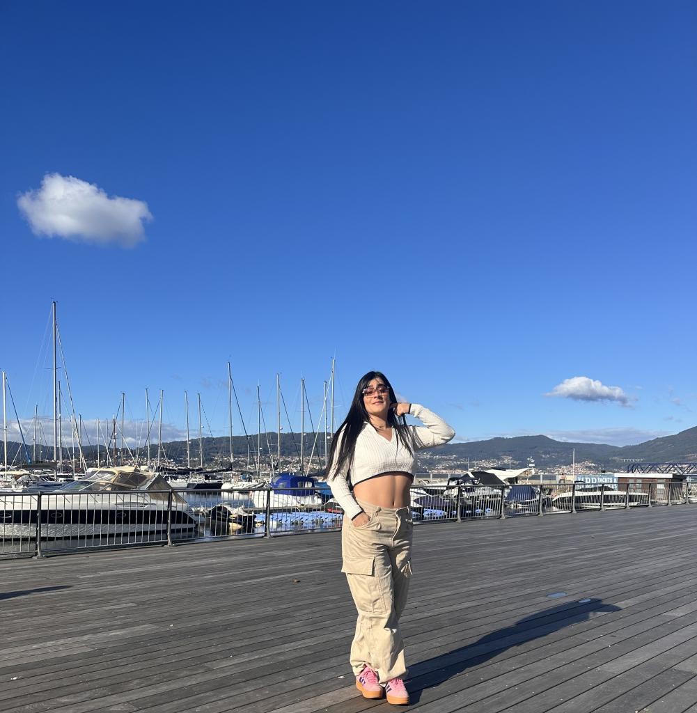 613443796: Chica busca chico en Pontevedra