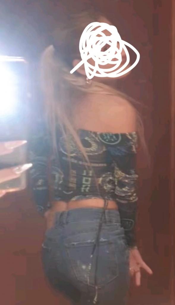 664248015: Chica busca chico en Sevilla
