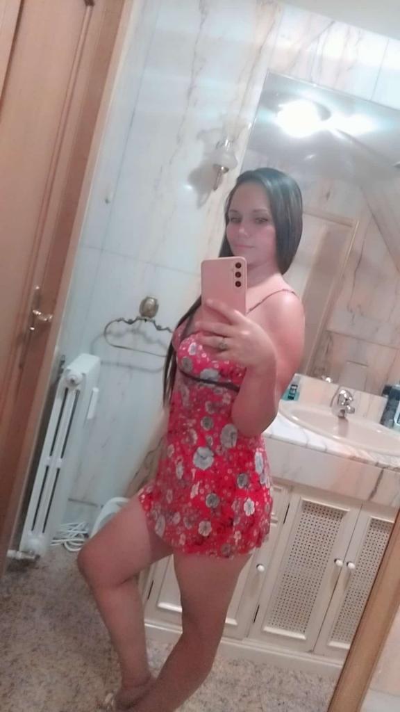 656411685: Chica busca chico en Madrid
