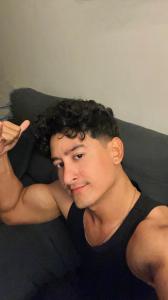 664407620: Chico busca chica en Granada