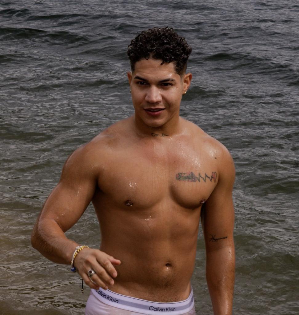 604394307: Chico busca chica en Madrid