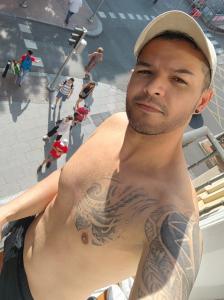 602728723: Chico busca chica en Pontevedra