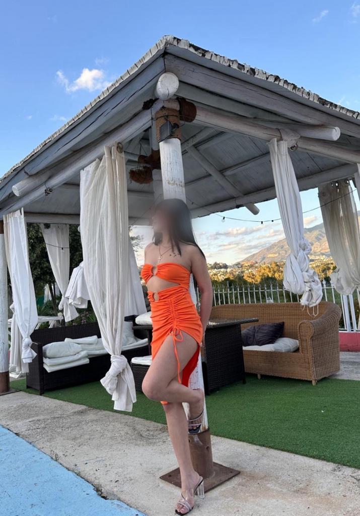 Chica busca chico en Granada: 