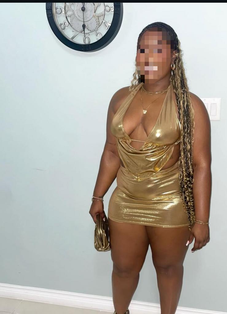 603996768: Chica busca chico en Barcelona