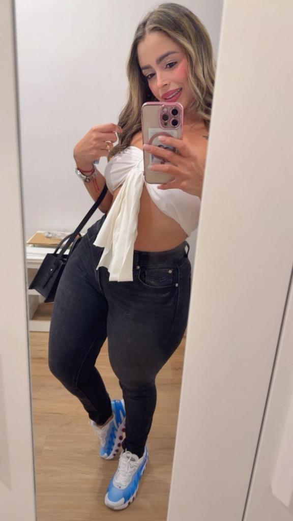 667394664: Chica busca chico en Mallorca