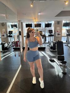 611355983: Chica busca chico en Almería