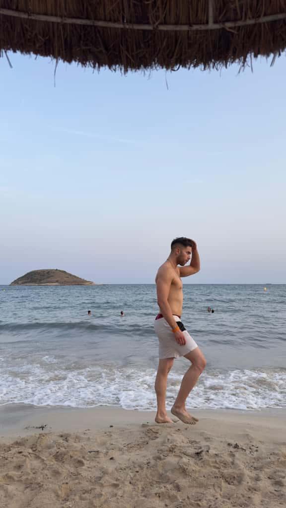 634359421: Chico busca chica en Sevilla