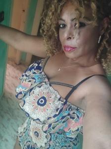 604218139: Chica busca chico en Sevilla