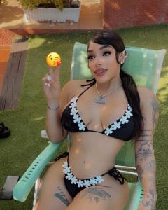 670704204: Chica busca chico en Barcelona