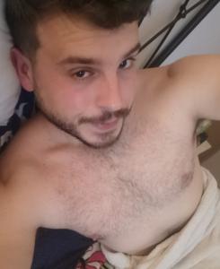 Chico busca chica en Málaga: 