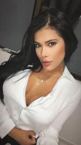 Chica busca chico en Ibiza: 