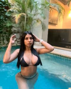 Chica busca chico en Tenerife: 