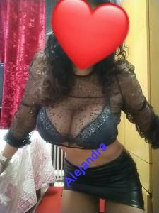 698485287: Chica busca chico en Madrid