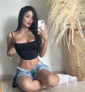 684790260: Chica busca chico en Mallorca