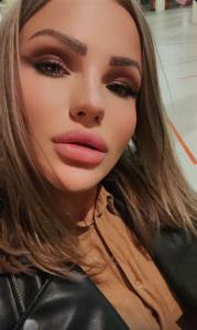 632284374: Chica busca chico en Granada