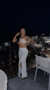 685262458: Chica busca chico en Ibiza