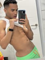 641432457: Chico busca chica en Málaga