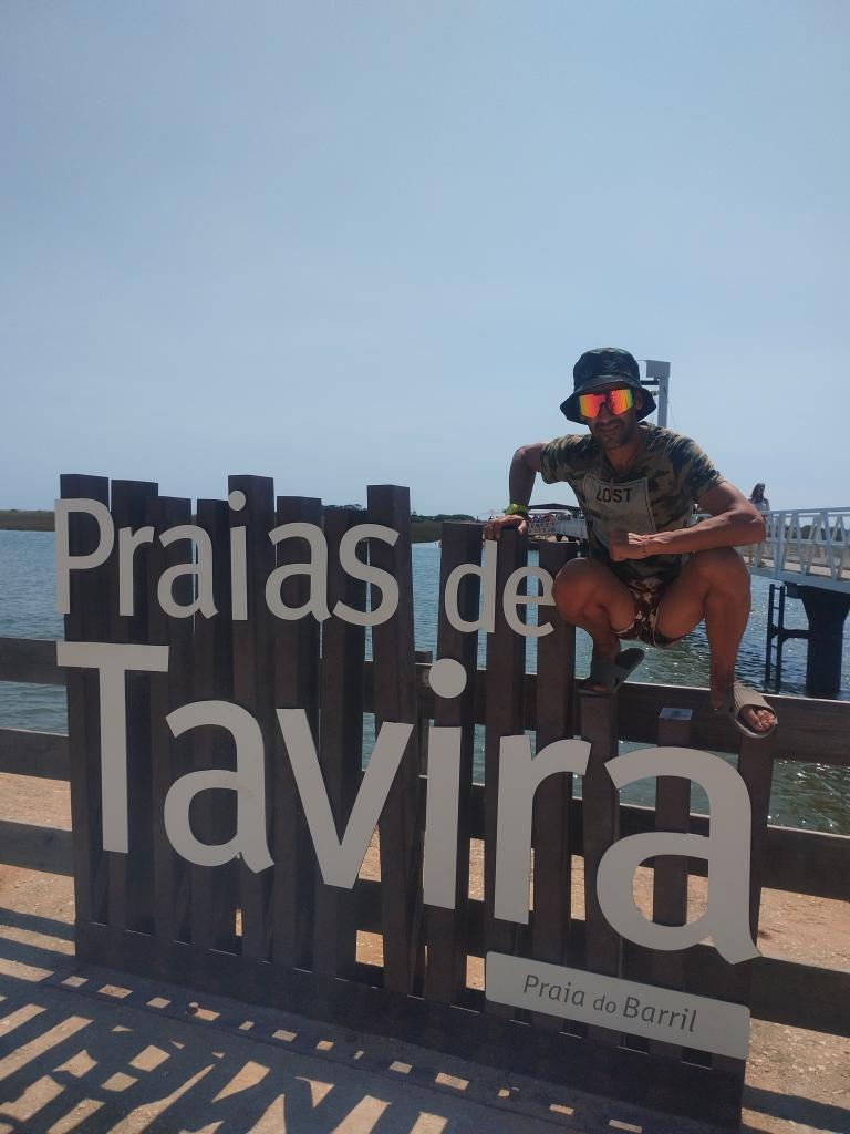 Chico busca chica en Sevilla: 