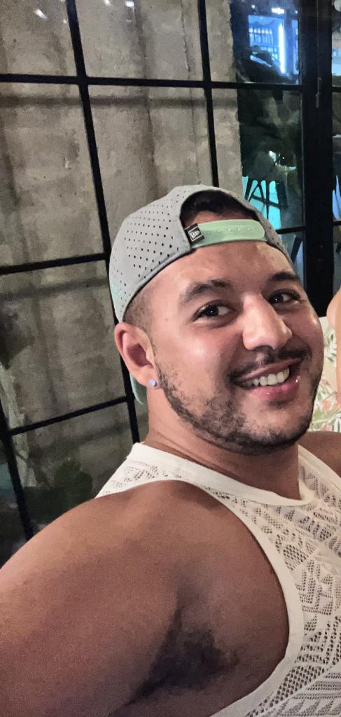 Chico busca chica en Málaga: 