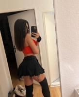 677132931: Chica busca chico en Málaga