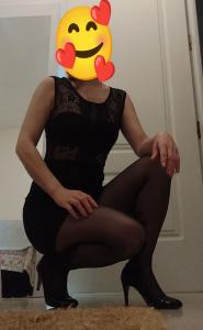 608298922: Chica busca chico en Sevilla