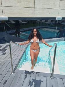 613450717: Chica busca chico en Granada