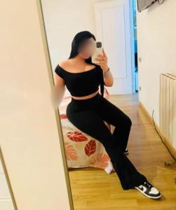 654964654: Chica busca chico en Ibiza