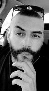 Chico busca chica en Málaga: 