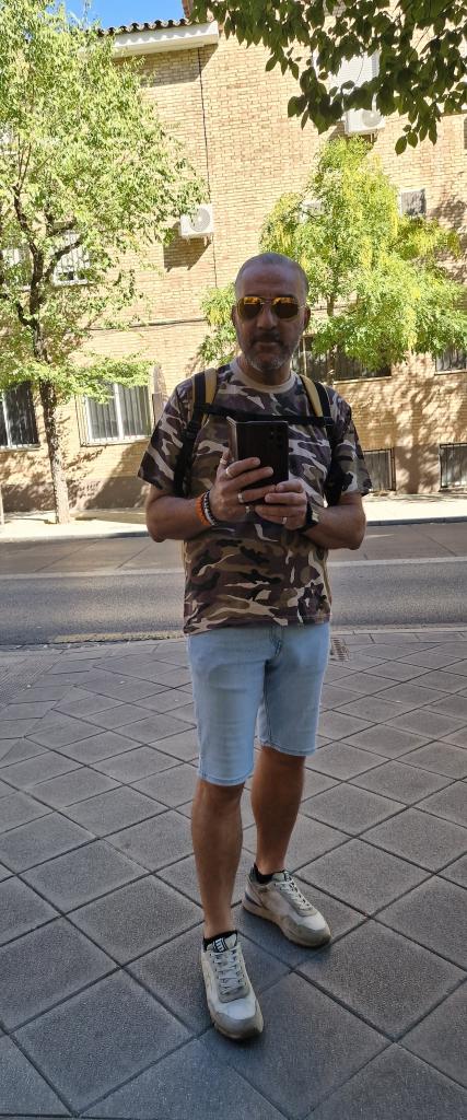 622687452: Chico busca chica en Granada